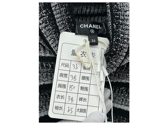 Chanel 23K Gestreifter Rollkragenpullover aus Wolle - Ansicht 6