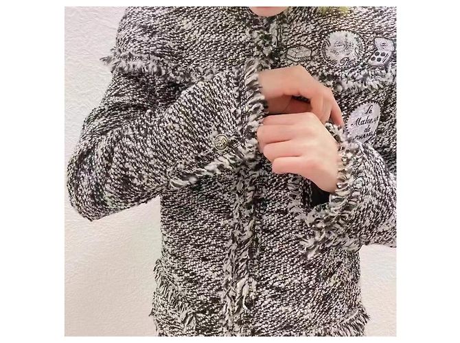 Chanel Tweed Jacke Graumeliert Größe 40 - Ansicht 6