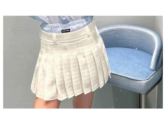 Falda Miu Miu Plisada de Algodón Blanca con Logo - vista 9