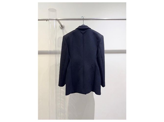 Prada Schwarzer Wollmantel mit Dreieck Logo - Ansicht 2