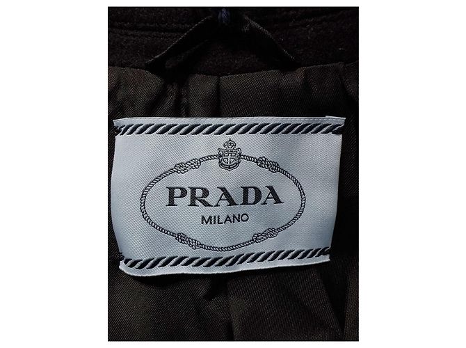 Prada Schwarzer Wollmantel mit Dreieck Logo - Ansicht 3