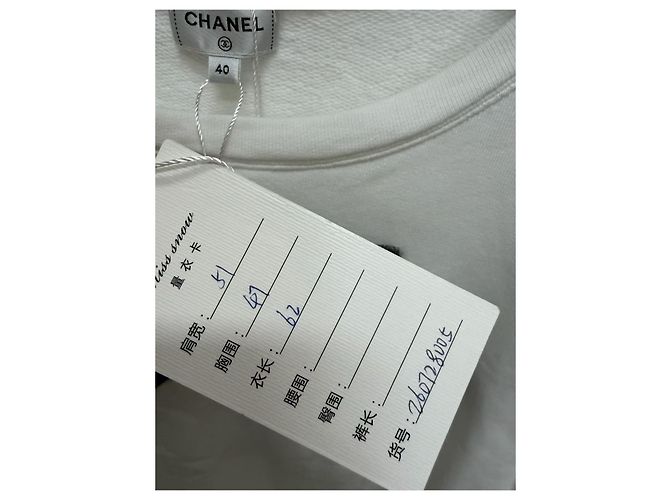 Top Sweatshirt Chanel Blanco de Algodón con Bordado Coco - vista 8