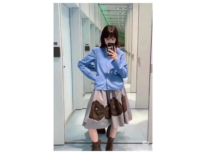 Top Miu Miu Azul de Algodón con Manga Larga y Letras Bordadas - vista 9