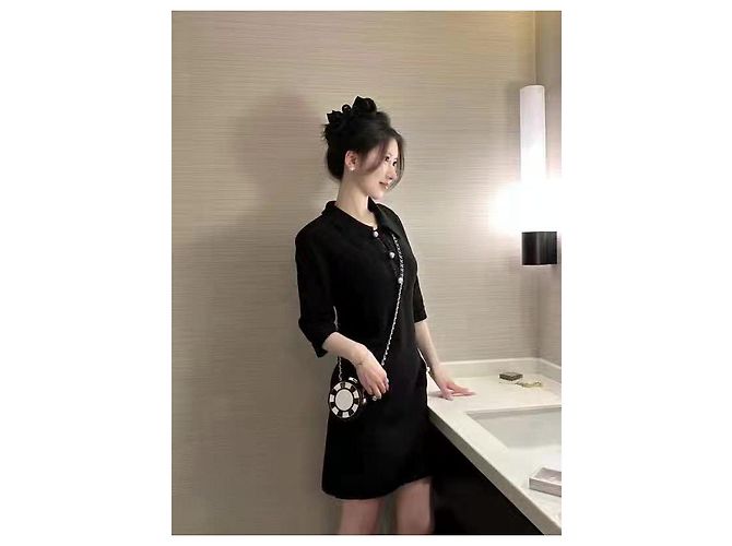 Vestido de punto Chanel negro de algodón con botones de perlas - vista 3