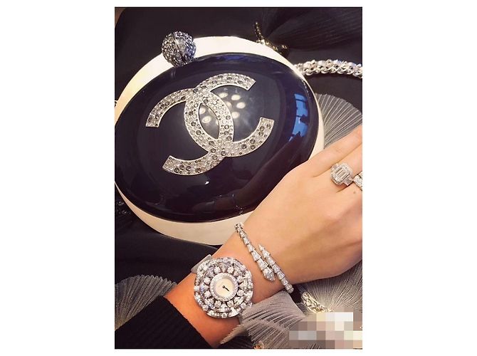 Borsa Chanel UFO Navy in Acrilico e Strass Edizione Limitata - vista 9