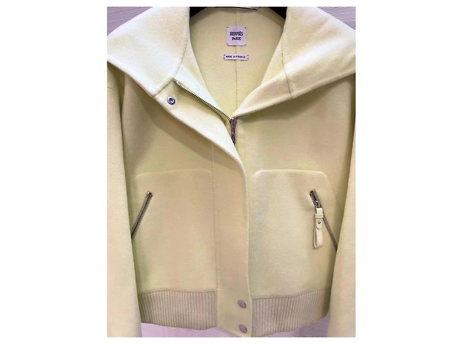 Chaqueta Hermès de cashmere amarillo con capucha Talla 36 - vista 3