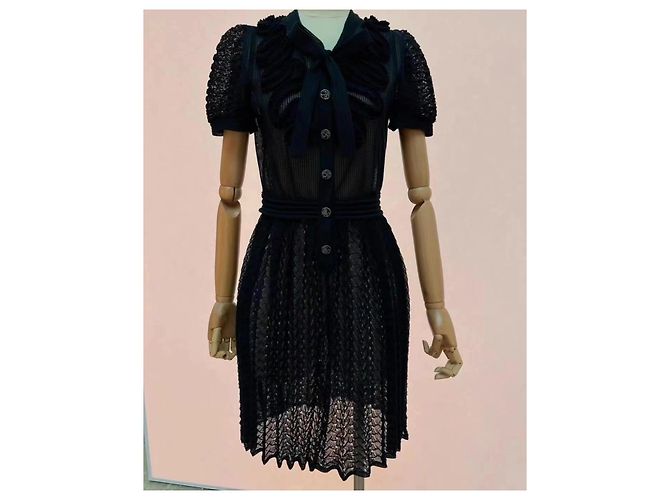Vestido Chanel de seda negro con mangas abullonadas - vista 8