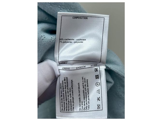 Chanel Strickjacke aus blauem Kaschmir - Ansicht 6