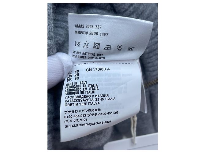 Miu Miu Kapuzenjacke aus Wolle Grau - Ansicht 9
