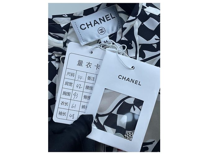 Top de Chanel en seda estampado racing de cuadros blanco y negro - vista 6