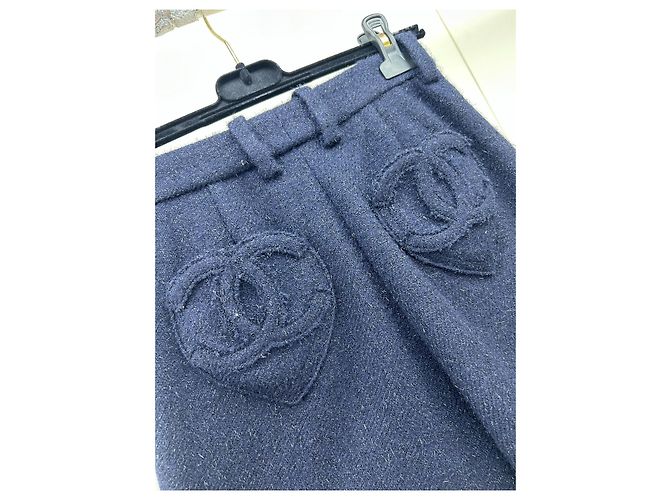 Pantaloncini Chanel in lana blu navy - vista 6