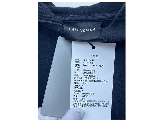 Vestido Balenciaga Negro de Algodón con Capucha Estampado Sánscrito - vista 4