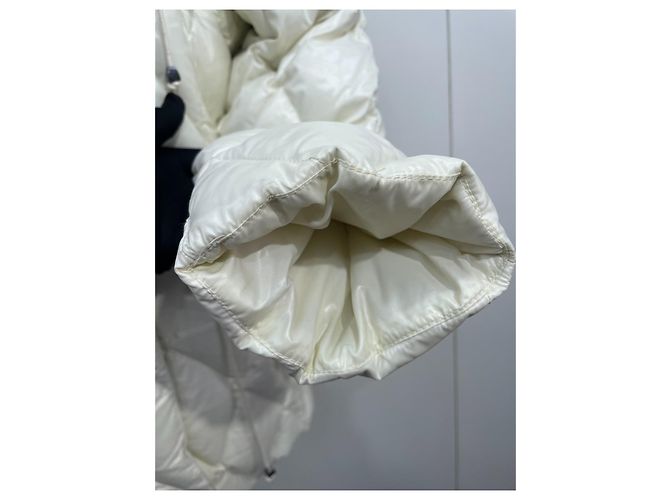Abrigo Max Mara Blanco con Cuello de Piel de Visón - vista 3