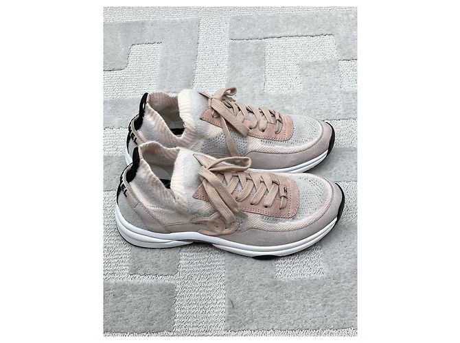 Chanel Sneaker aus rosa Stoff - Ansicht 2