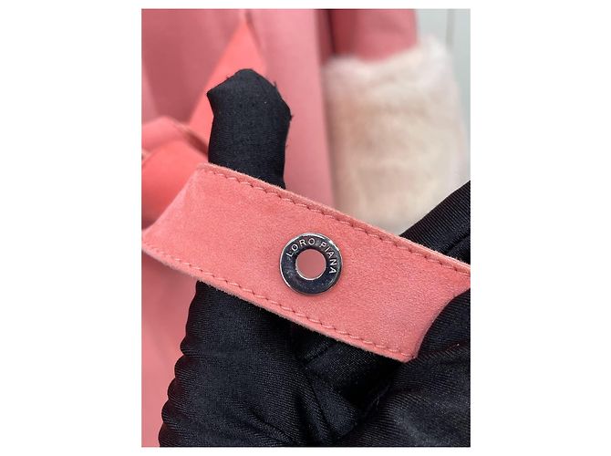 Capa Loro Piana de Cachemira Rosa con Puños de Visón - vista 3