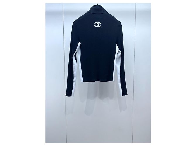Chanel Strickjacke aus Kaschmir 23N Ski Kollektion - Ansicht 2