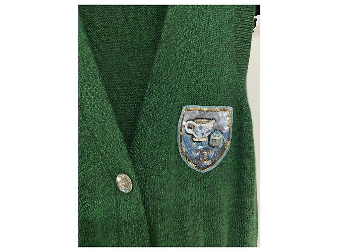 Colete Chanel de Cashmere Verde com Emblema Double C - vista 4