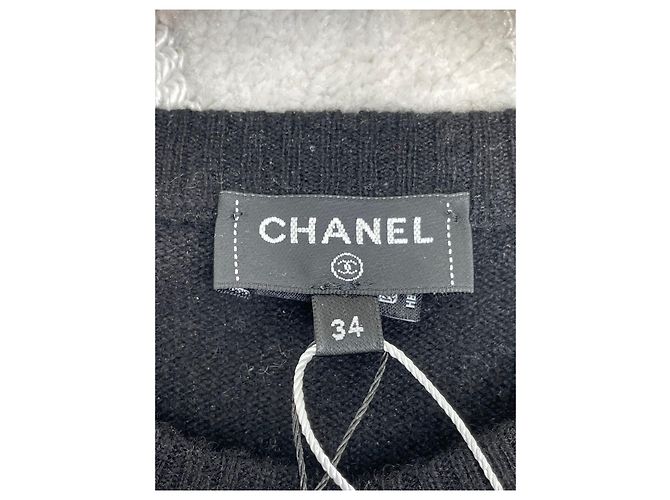 Chanel Schwarzer Kaschmir Strick Blumenmuster Double C Pailletten - Ansicht 7