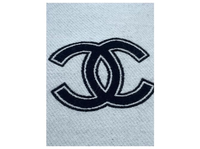 Sciarpa Chanel in Cashmere Bianco e Nero Double C - vista 8