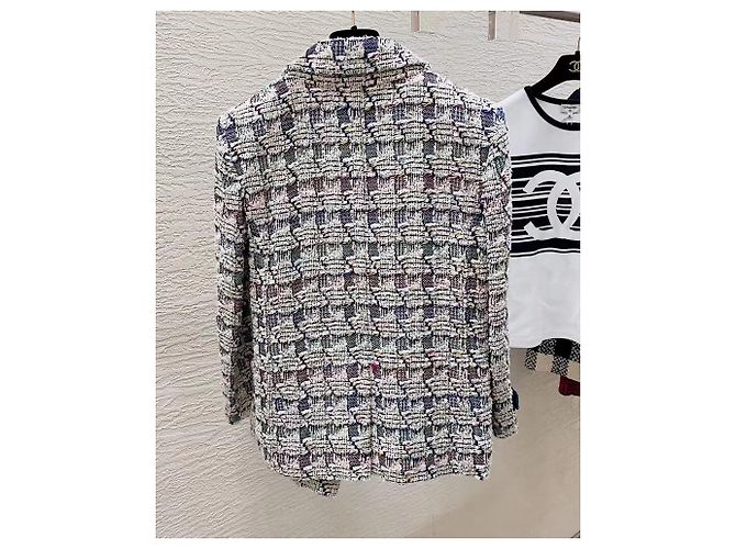 Chanel Tweed Jacke mit abnehmbarer Kamelie - Ansicht 5