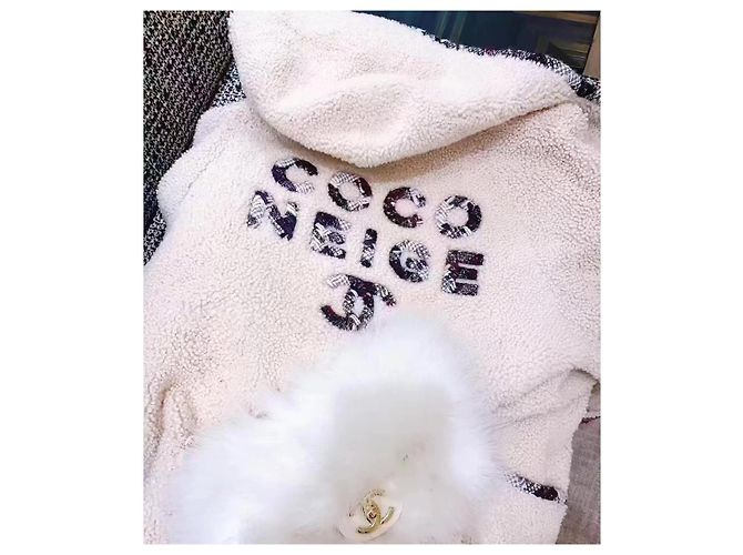 Cappotto Chanel in shearling con cappuccio - vista 6