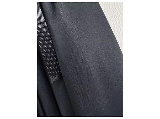 Falda paraguas Prada Re-Nylon Negra - vista 4