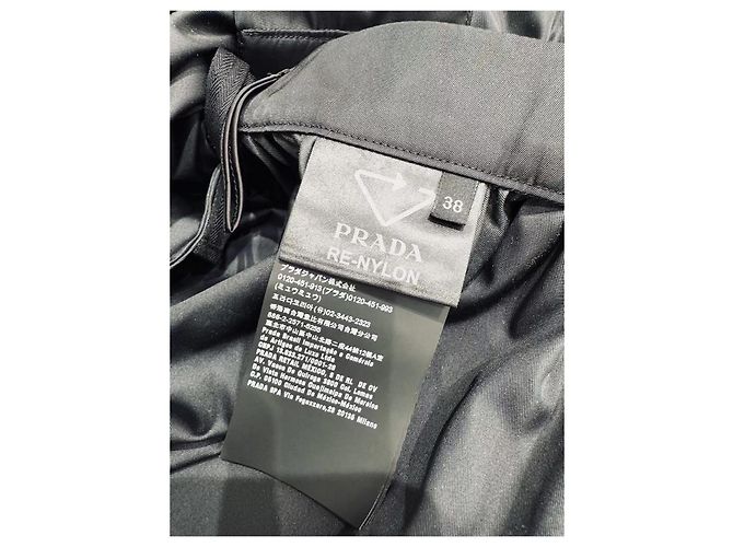 Falda paraguas Prada Re-Nylon Negra - vista 6