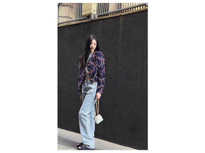 Giacca Chanel in Tweed con Logo Graffiti - vista 8