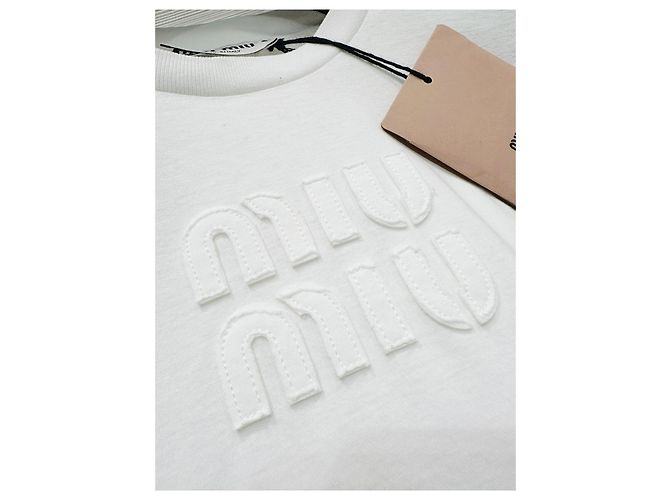 Top Miu Miu in Cotone Bianco con Logo Ricamato - vista 4