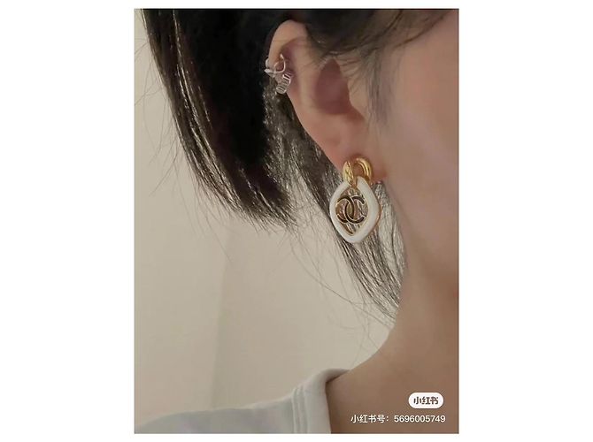 Orecchini Chanel Motivo a scacchi bianco e nero Metallo - vista 6
