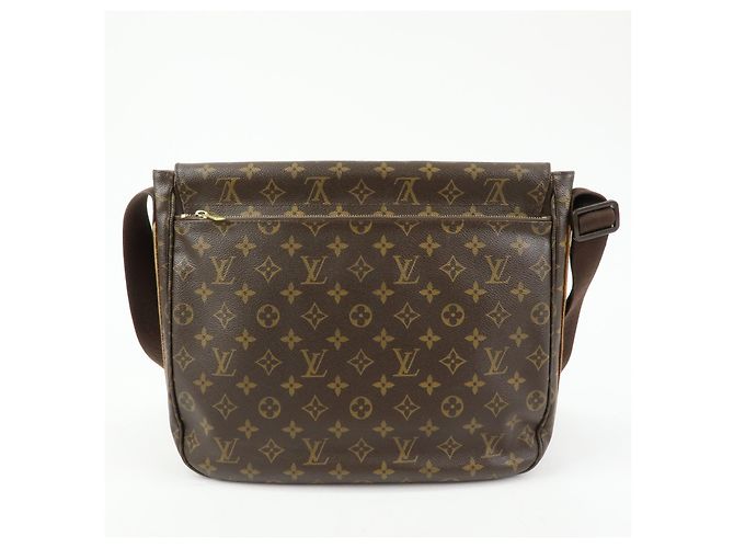 Louis Vuitton Beaubourg Messenger Monogram Canvas MM - vista 2