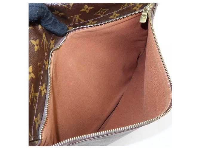 Louis Vuitton Beaubourg Messenger Monogram Canvas MM - vista 5