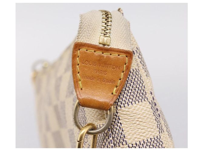 Louis Vuitton Pochette Accessoires Damier Medium - vista 6