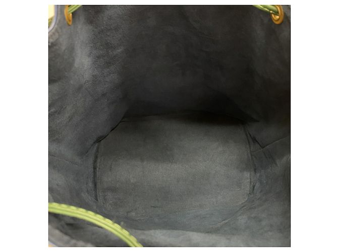 Borsa a tracolla Louis Vuitton Epi Noe - vista 4