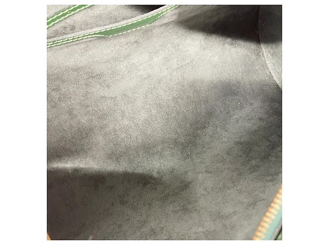 Borsa Louis Vuitton Epi Soufflot - vista 4