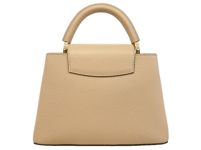 Borsa Louis Vuitton Capucines BB - vista 10