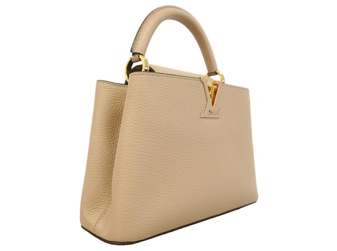 Borsa Louis Vuitton Capucines BB - vista 2