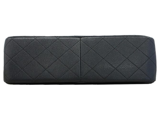 Borsa a tracolla Chanel in pelle di vitello grana nera - vista 3
