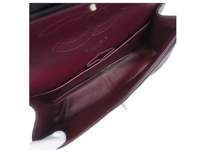 Borsa a tracolla Chanel in pelle di vitello grana nera - vista 4