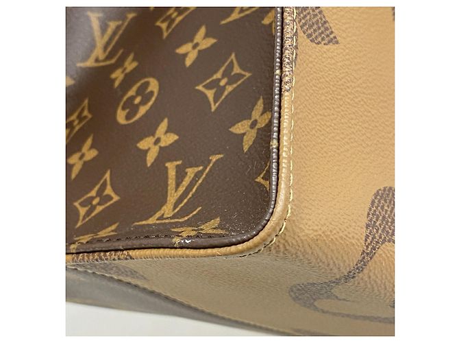 Borsa Tote Louis Vuitton Monogram Giant Reverse OnTheGo GM - vista 6
