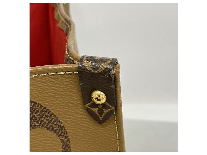 Borsa Tote Louis Vuitton Monogram Giant Reverse OnTheGo GM - vista 8