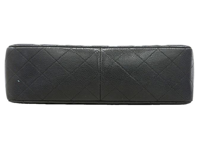 Borsa a tracolla Chanel in pelle di vitello grana nera - vista 3