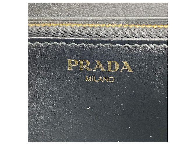 Cartera larga de piel negra de Prada - vista 4