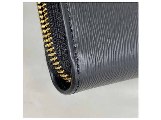 Cartera larga de piel negra de Prada - vista 5