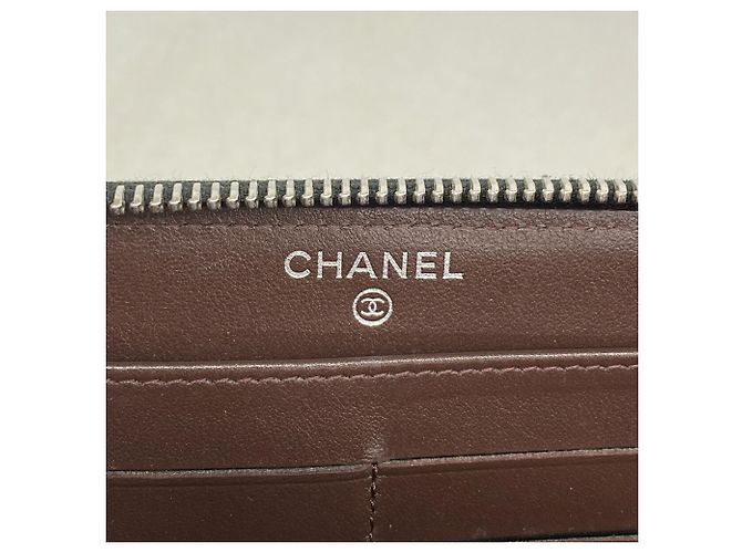 Cartera larga Chanel Matelassé - vista 4