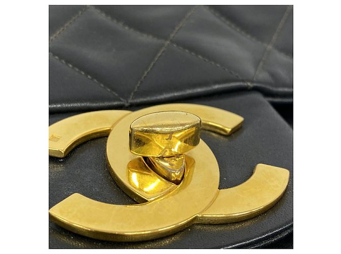 Borsa a tracolla Chanel in pelle di agnello nera - vista 10