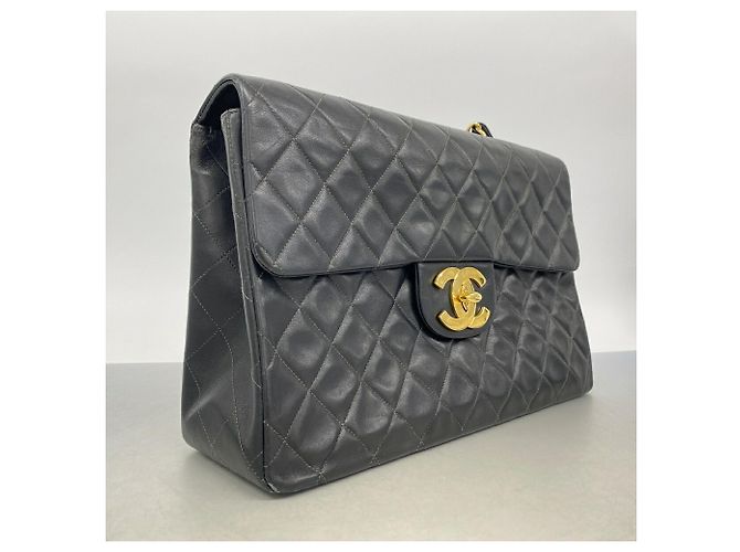 Borsa a tracolla Chanel in pelle di agnello nera - vista 2