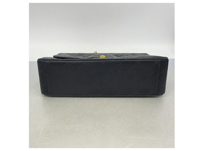 Borsa a tracolla Chanel in pelle di agnello nera - vista 3