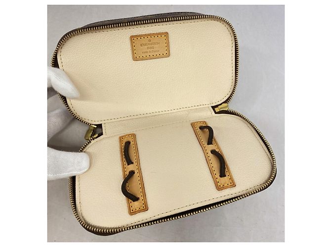 Astuccio Louis Vuitton Monogram Trouse Blush PM - vista 7