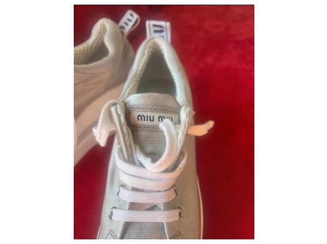 Sneakers Miu Miu in tela argento con zeppa - vista 11
